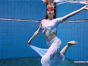 amazing unshaved underwatershow by Marketa